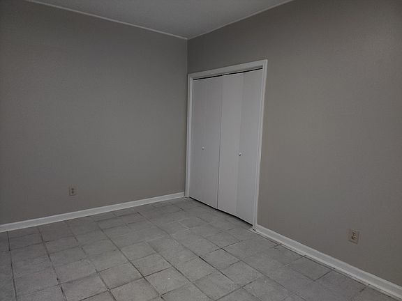 4th image of 978 N Franklin Ave APT 1