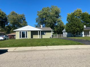 108 Hook Rd, Carpentersville, IL 60110