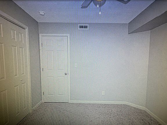 5th image of 2258 Clearwater Dr APT D