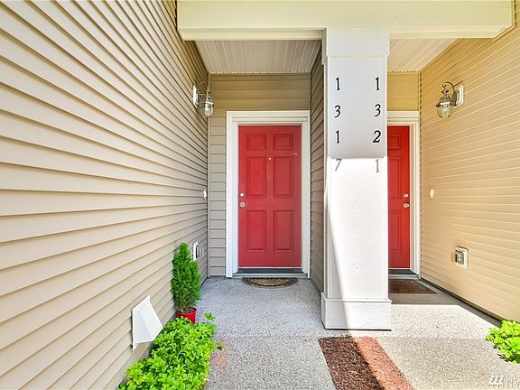 3rd image of 1317 51st Pl NE #1902