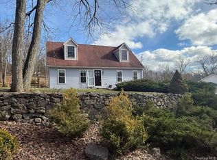 52 Continental Rd, Warwick, NY 10990