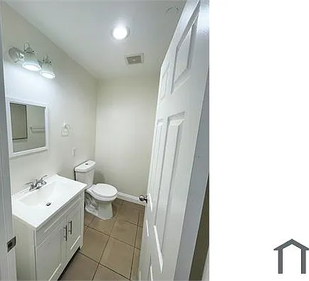 1043 W 253rd St #1043 — Photo 12