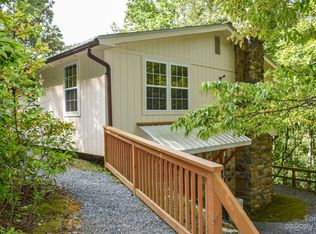 95 N Rhododendron, Almond, NC 28702