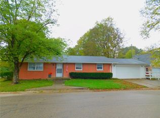 2506 Chestnut St, Columbus, IN 47201