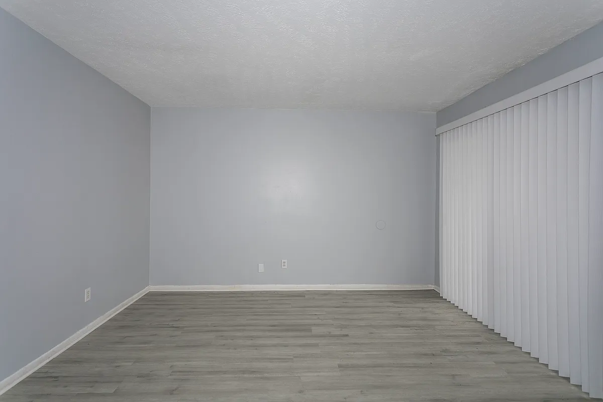 Building Photo - 1733 W 24th St #15
