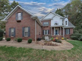 137 Shavender Dr, Mooresville, NC 28117