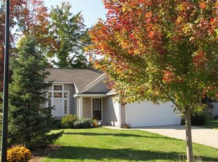 13330 Patchin Dr, Nunica, MI 49448