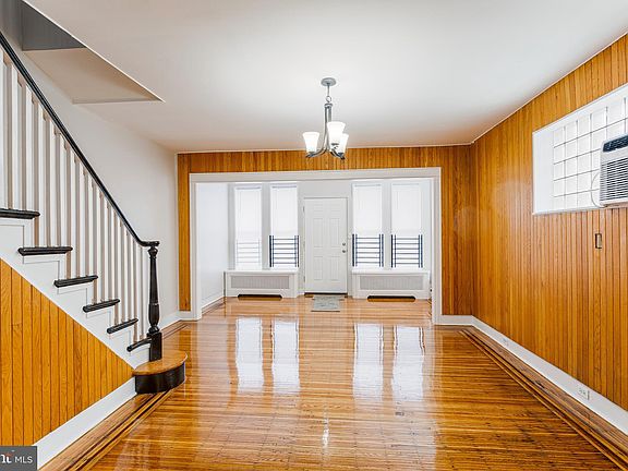 2nd image of 132 W Fisher Ave