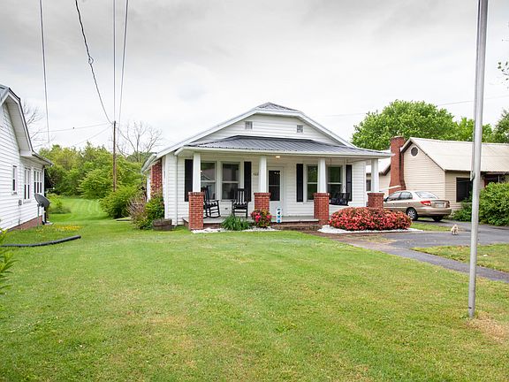 2nd image of 4221 Sullivan Gardens Dr