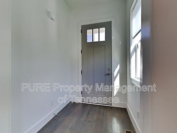 5th image of 302 Polk Ave #A