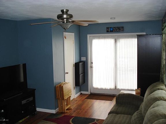 4-FamilyRoom