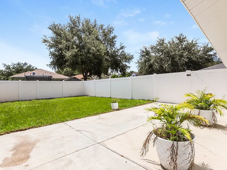 10326 Summerview Cir — Photo 16