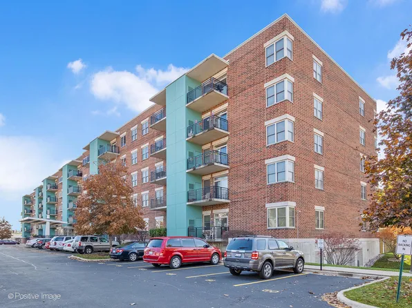 9355 Irving Park Rd APT 418, Schiller Park, IL 60176