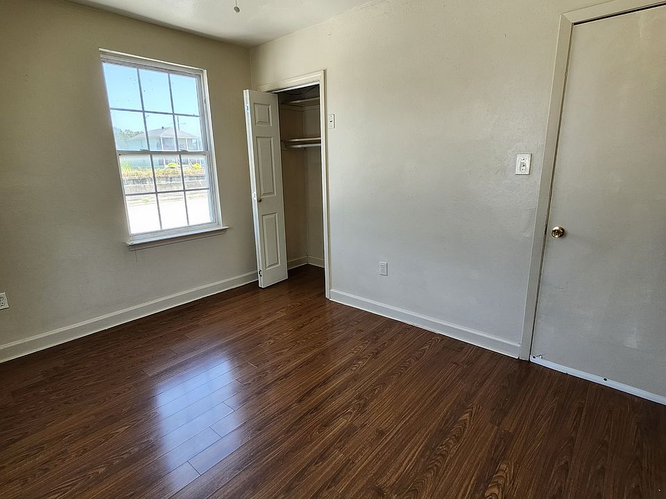 1st image of 9112 Palmetto St #1