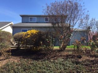 3978 Arrowhead Dr, Medford, OR 97504
