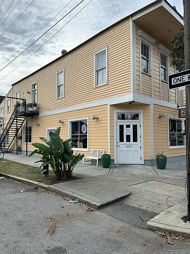 403 S Lopez St Photo 1