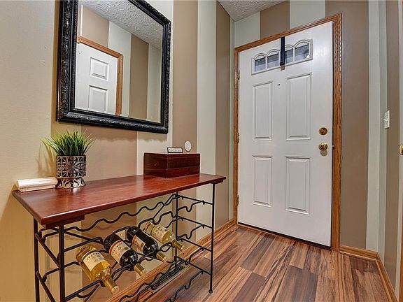 3rd image of 133 Emily Ln