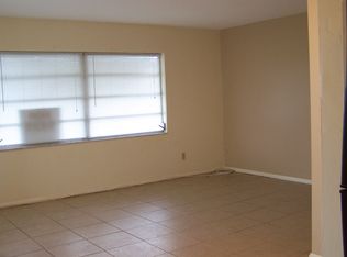 250 Rosery Rd NW APT 231, Largo, FL 33770