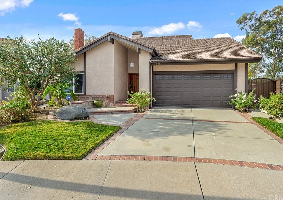 1st image of 2929 Elena Ave