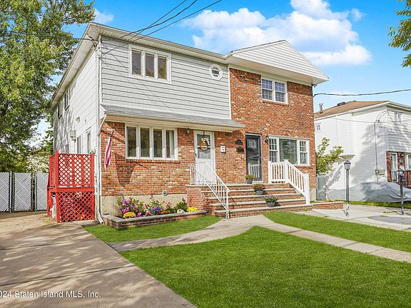 3rd image of 472 Elverton Ave