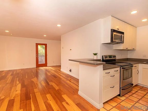 2nd image of 2018 Pacific Beach Dr APT 3