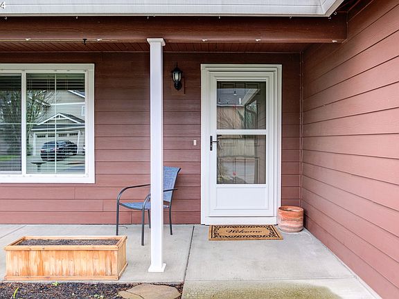 4th image of 13240 NE 51st St