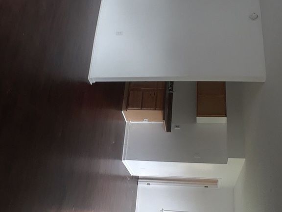 4th image of 1524B Jamaica Ave