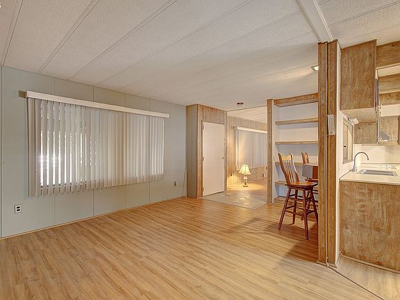 4th image of 5404 NE 121st Ave Unit 69