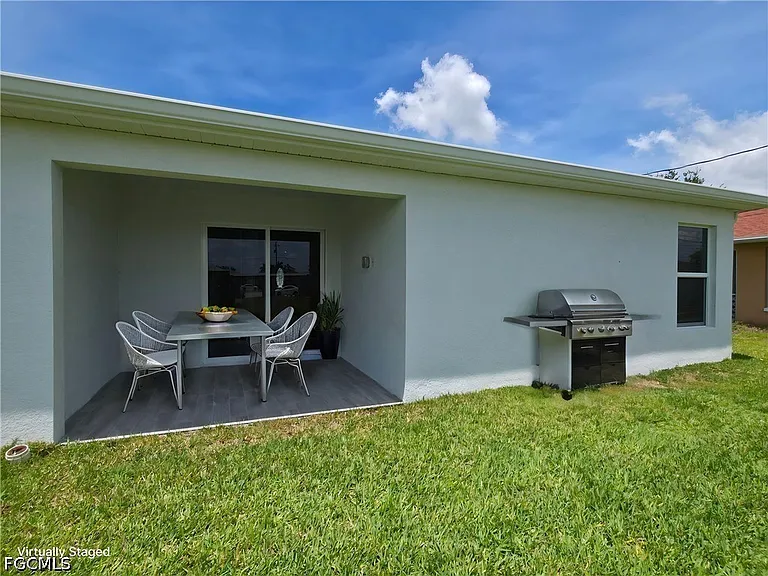 2907 SW Santa Barbara Pl — Photo 21