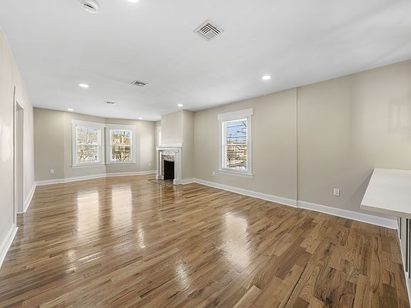 2nd image of 951-59 W 7th St #2