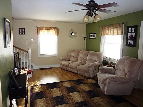 4th image of 2418 Lincoln St
