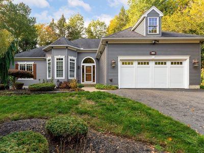 10 Golden Cir, Southampton, MA, 01073
