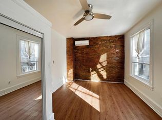 220 Buckingham Pl #O2, Philadelphia, PA 19104