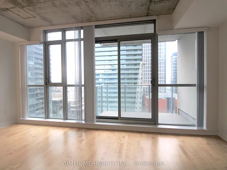 375 King St W #2208 — Photo 12