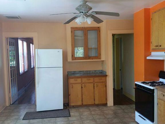 3rd image of 4418 1/2 Eastern St