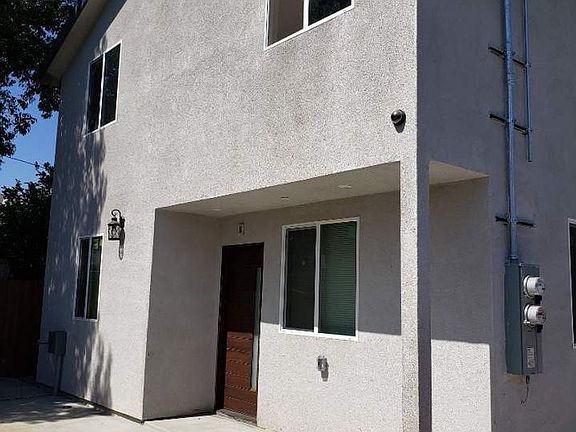 2nd image of 1604 E 87th Pl