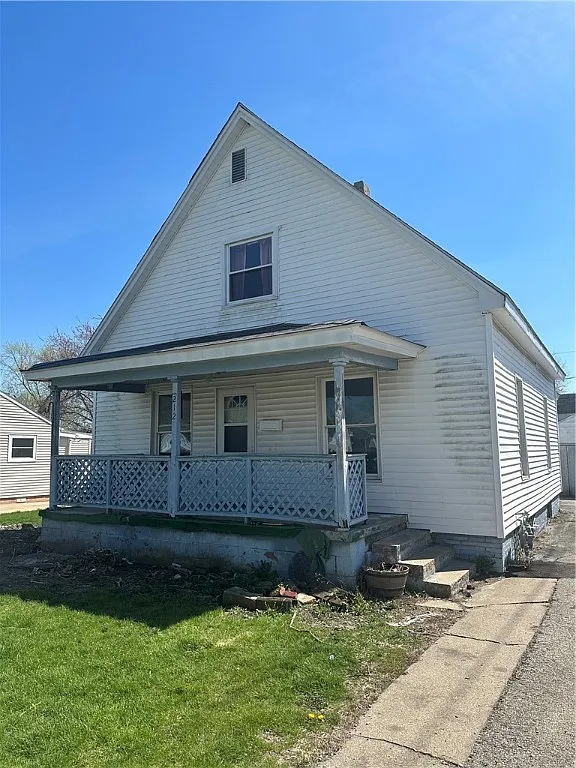 212 Stone St photo 1