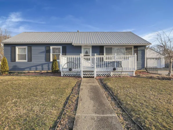 17 Mermary Dr, Fredericktown, OH 43019