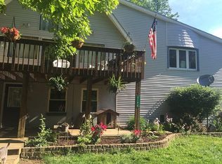 3194 Long Lake Rd, Nashville, IN 47448