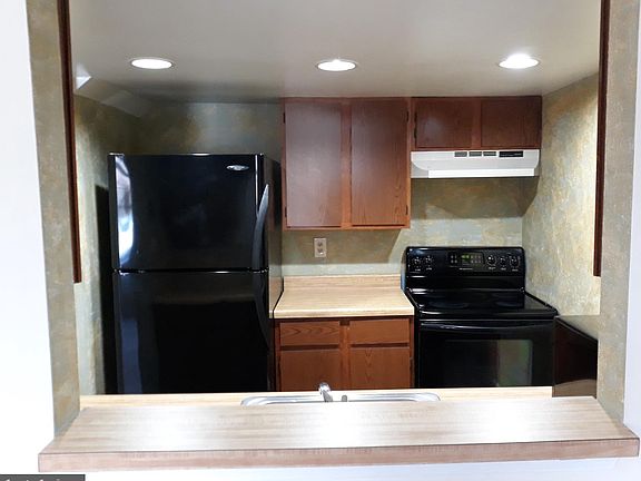 2nd image of 648 Newbridge Ct #5-634