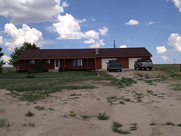2nd image of 425 Weissenfluh Rd