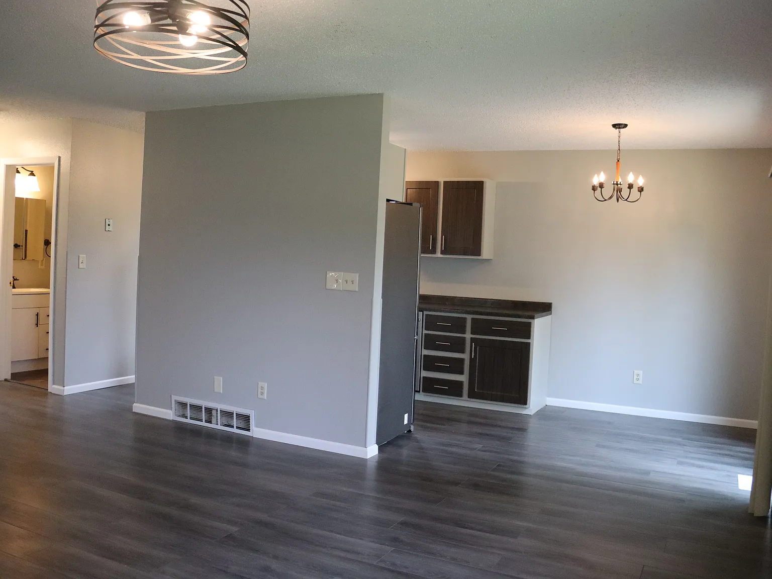 5 bed, 2.0 bath, 1768 sqft, $2,540 — Photo 4