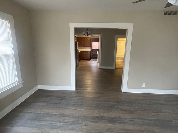 2nd image of 745 N Pine St