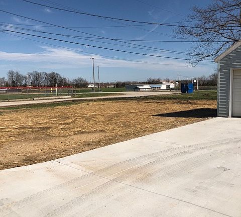 5th image of 801 James Garrard Dr