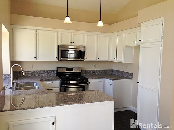 2nd image of 27986 Palm Villa Dr