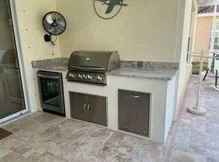 14507 Manchester Dr, Naples, FL 34114