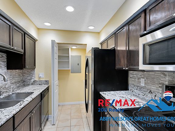 5th image of 3740 Idlebrook 208 Cir