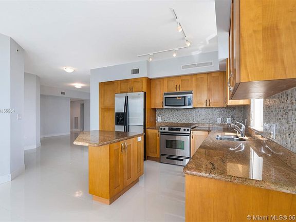 4th image of 1755 E Hallandale Beach Blvd Unit 806E