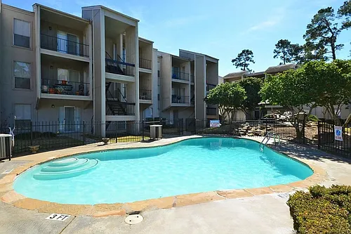 Fountain Woods Apartments Photo 1