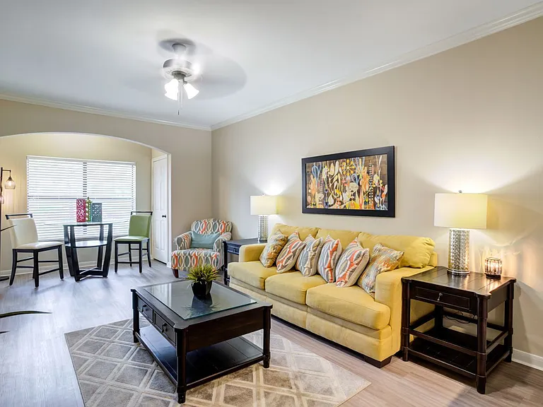 Bay Vista Apartments — Photo 26
